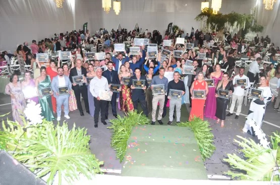Veja quem foi Destaque Empresarial 2023 em Itanhém